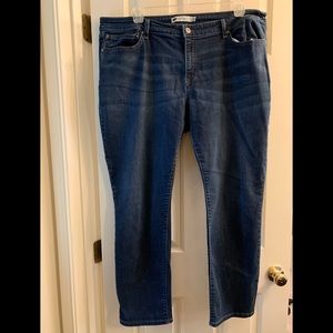 Levi’s mid rise skinny jeans
